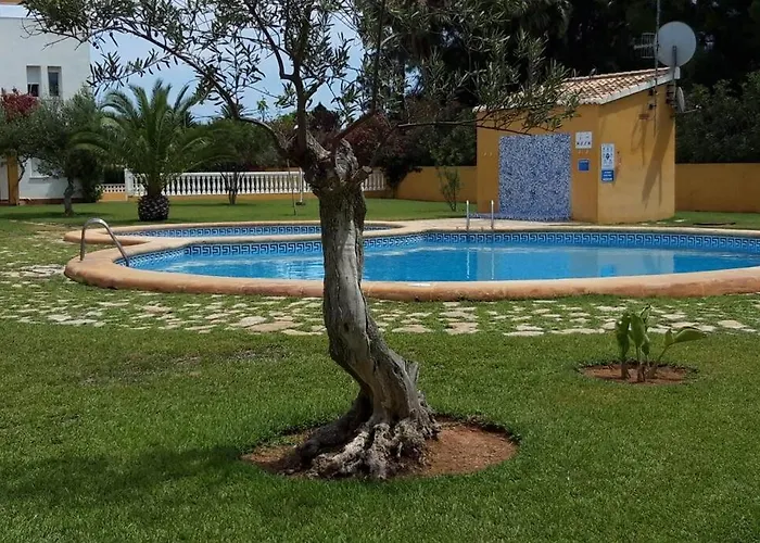 Place With Terrace And Pool Ideal For Families