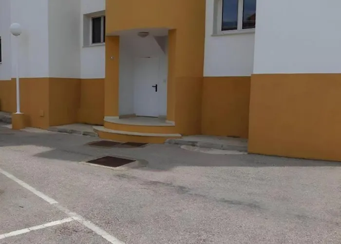 Place With Terrace And Pool Ideal For Families