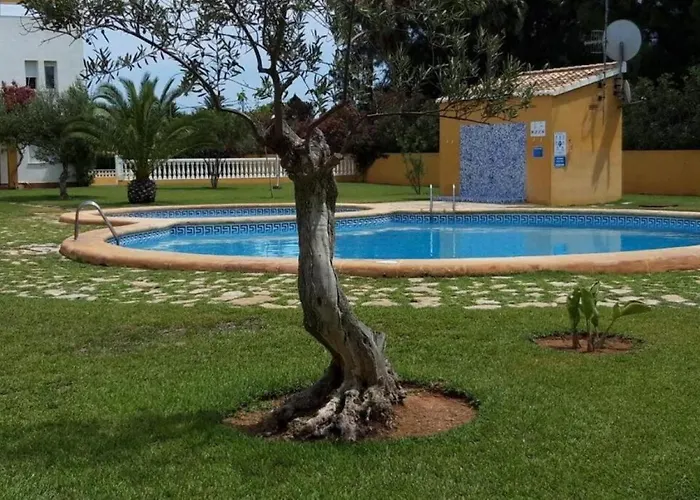 Place With Terrace And Pool Ideal For Families